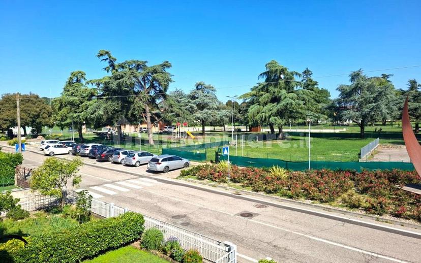 Trilocale buono stato, primo piano, Centro, Valeggio sul Mincio — foto 12 di 14