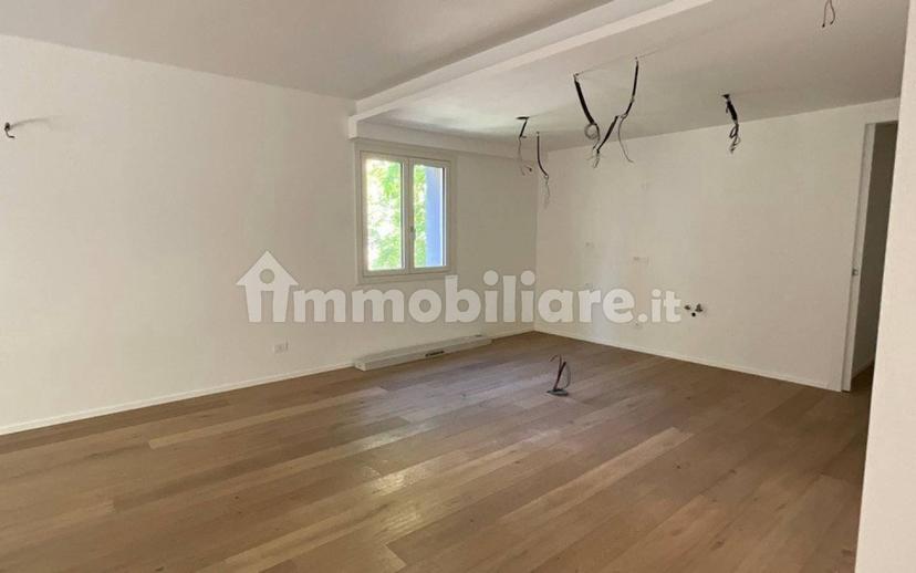 Appartamento viale Camillo Benso di Cavour 65, Centro Storico, Ferrara — foto 10 di 12