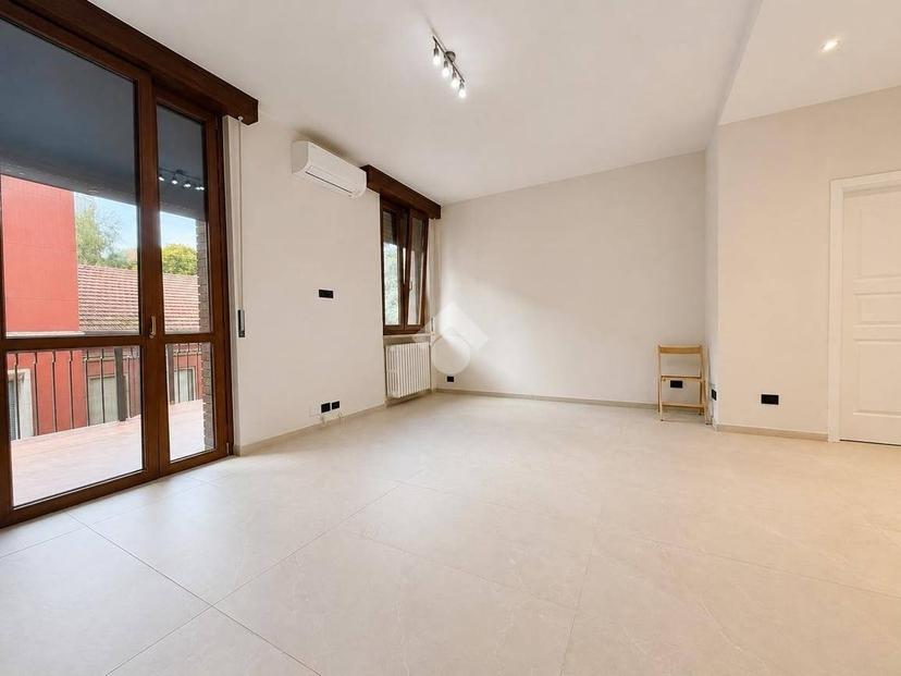 Appartamento via Roberto Bidone 3, Centro, Tortona — foto 34 di 40