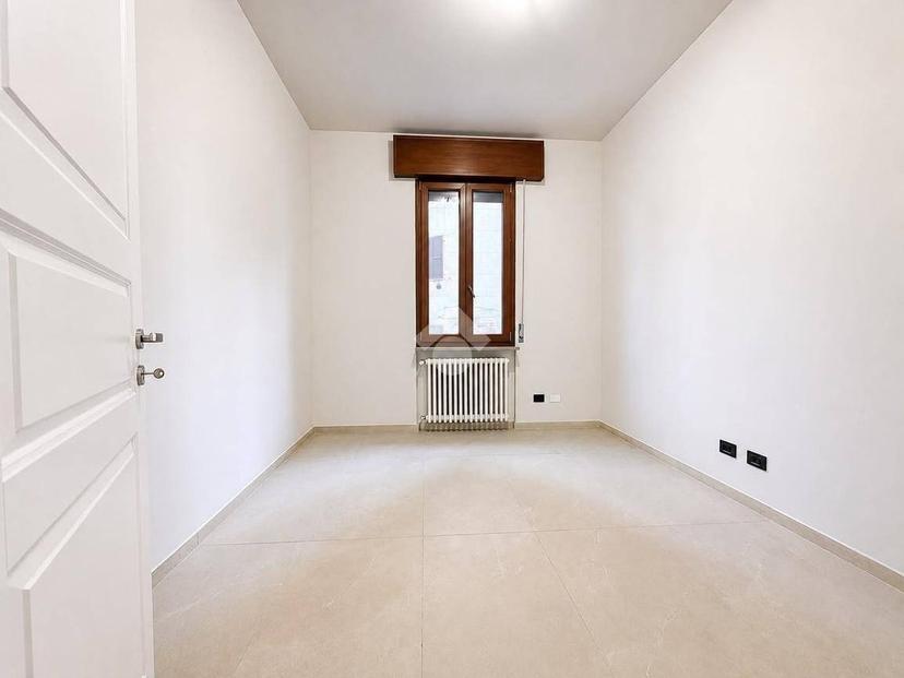 Appartamento via Roberto Bidone 3, Centro, Tortona — foto 12 di 40