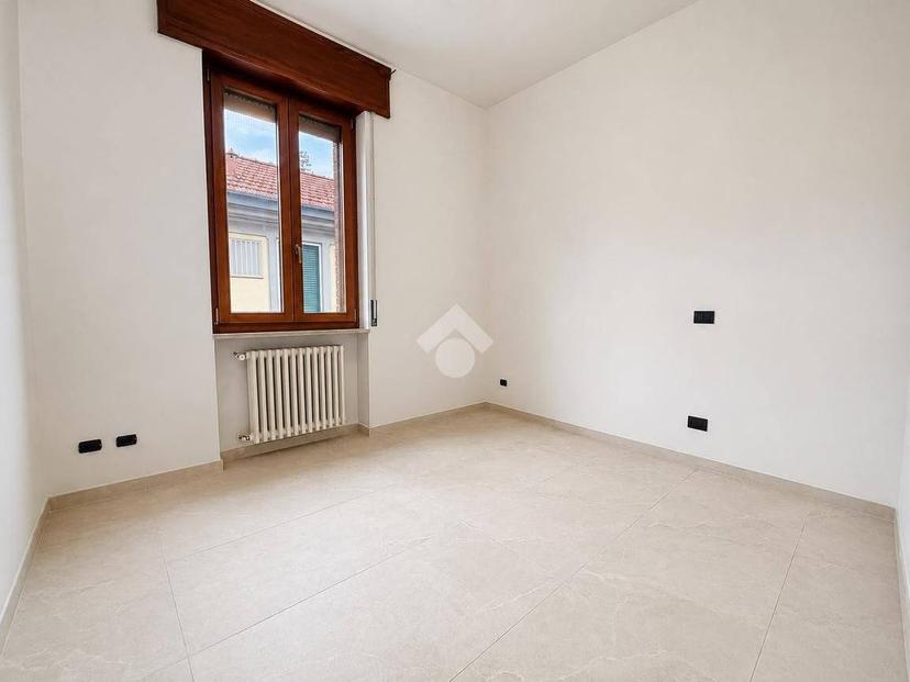 Appartamento via Roberto Bidone 3, Centro, Tortona — foto 31 di 40