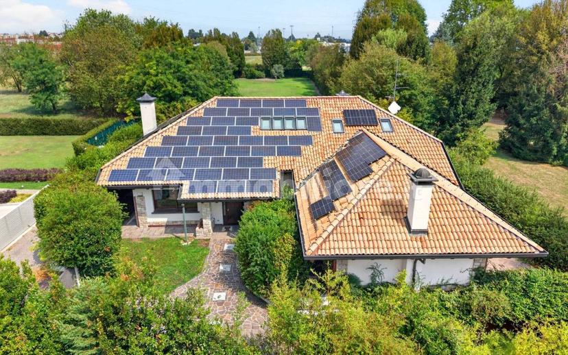 Villa unifamiliare via G.Boccaccio, 54, Saronno — foto 40 di 61
