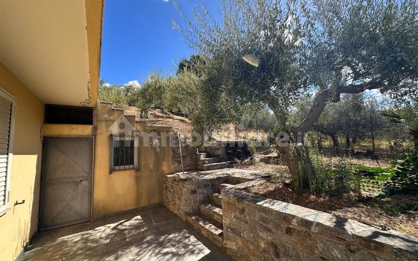 Villa unifamiliare viale Ugo Foscolo, 27, Centro, Barcellona Pozzo di Gotto — foto 9 di 17