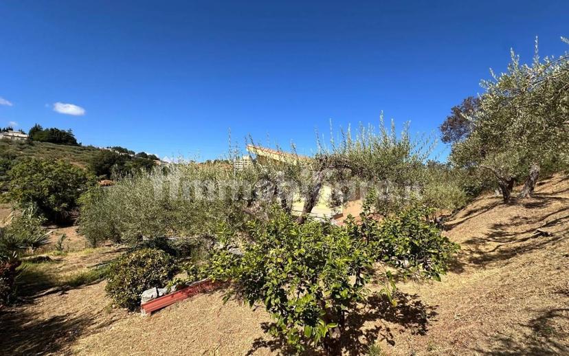 Villa unifamiliare viale Ugo Foscolo, 27, Centro, Barcellona Pozzo di Gotto — foto 14 di 17