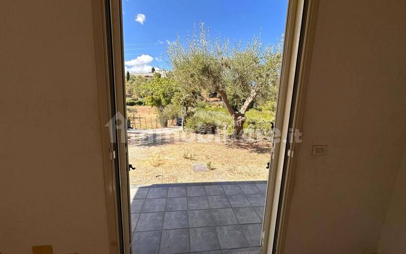Villa unifamiliare viale Ugo Foscolo, 27, Centro, Barcellona Pozzo di Gotto — foto 5 di 17