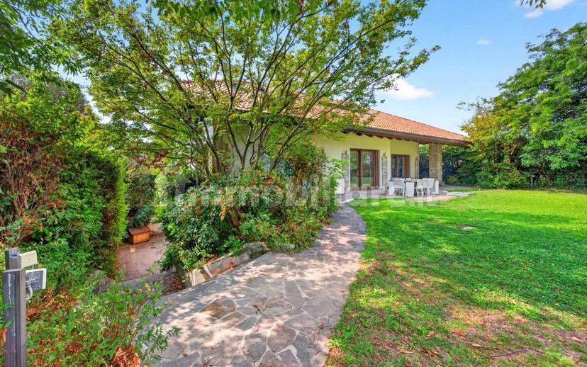 Villa unifamiliare via G.Boccaccio, 54, Saronno — foto 8 di 61
