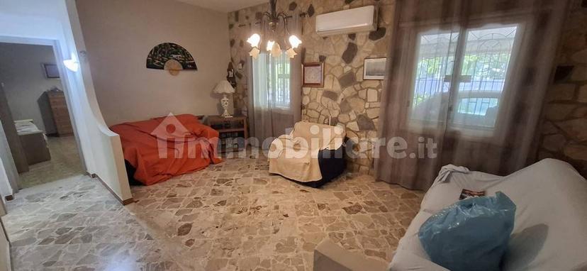 Villa unifamiliare via Bivio Foresta, Milioti, Carini — foto 2 di 40