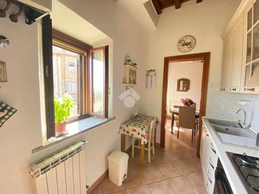 Trilocale via San Pietro 6, Centro, Montefiascone — foto 6 di 20