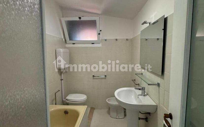Stanza in affitto in appartamento via Trento 82, Brescia — foto 19 di 25