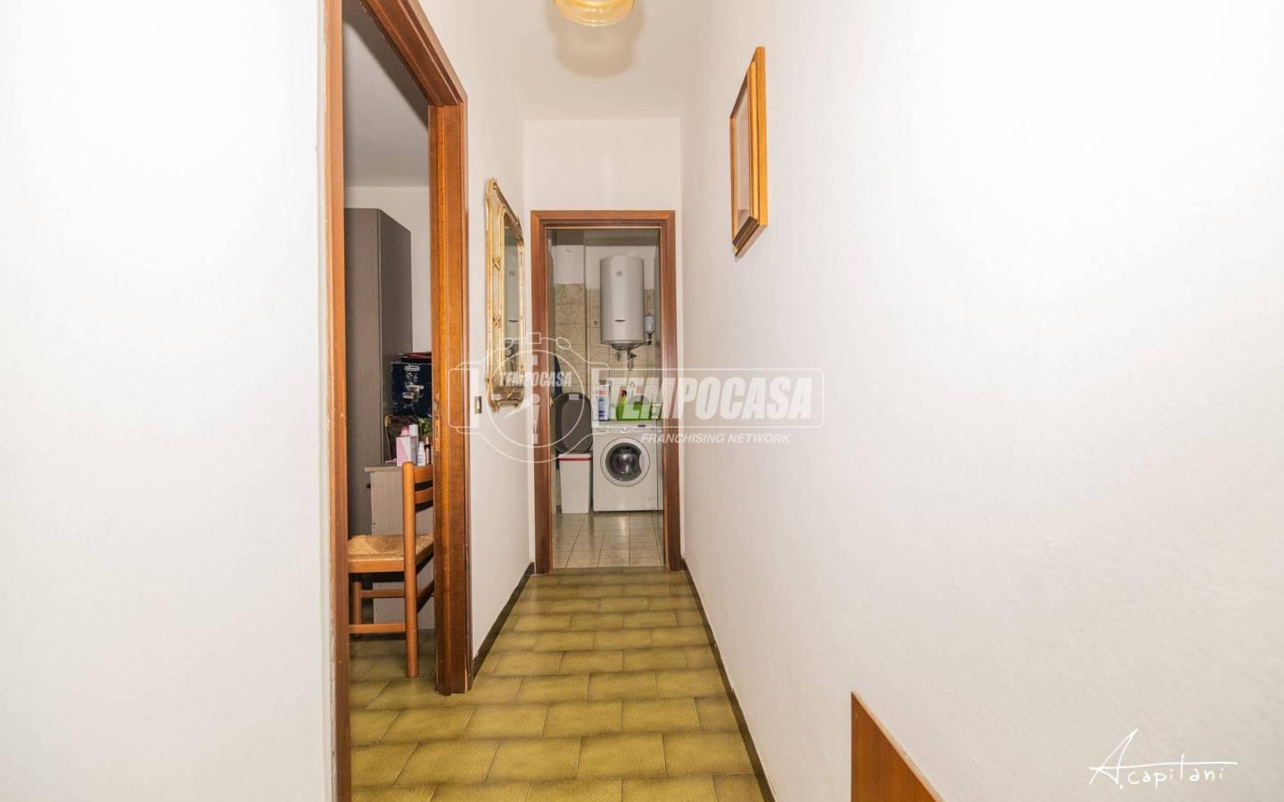 Trilocale buono stato, secondo piano, Centro, Soliera