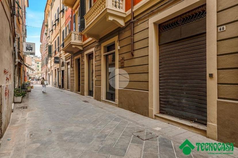 Bilocale via Sant'agostino 46, Centro Storico, La Spezia — foto 21 di 32