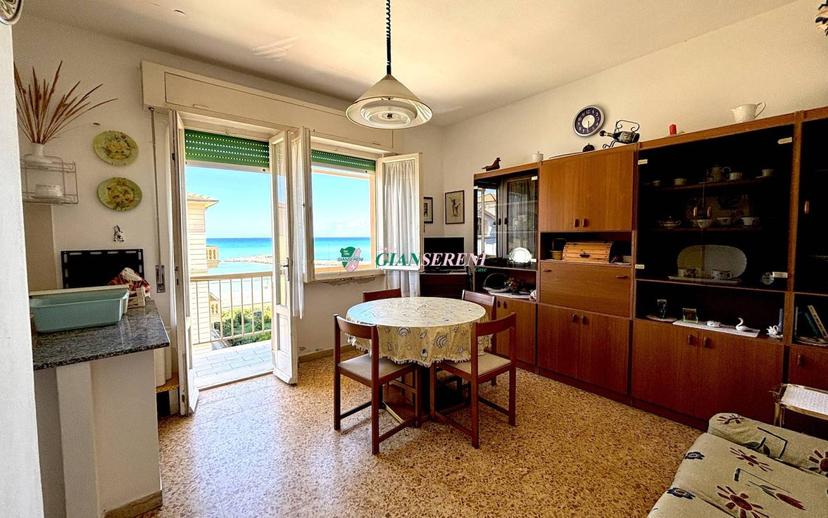Bilocale da ristrutturare, secondo piano, Centro, San Vincenzo — foto 3 di 19