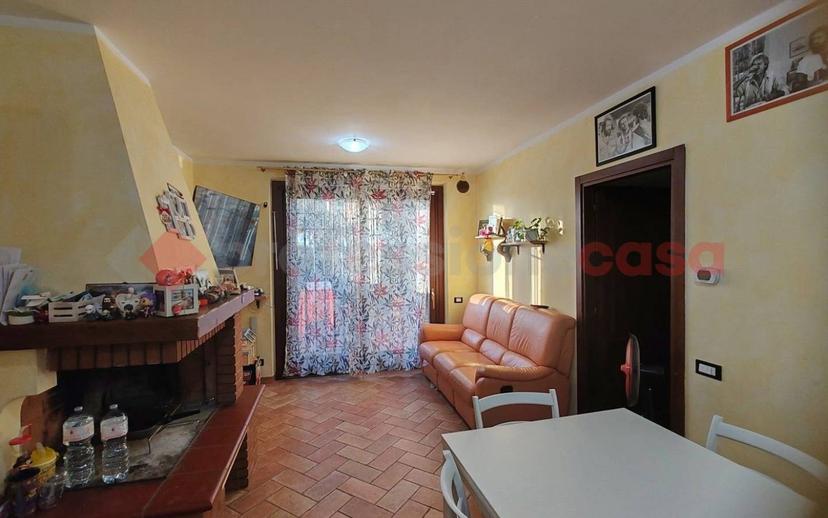 Trilocale via Luigi Einaudi, Castel Ritaldi — foto 16 di 24