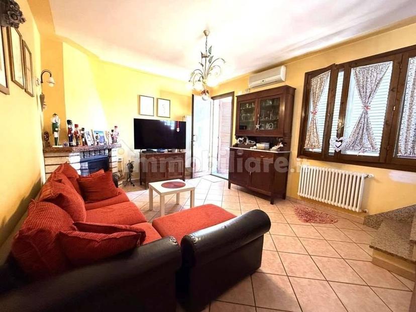 Appartamento via Cerbaia, Centro, Lamporecchio — foto 11 di 30