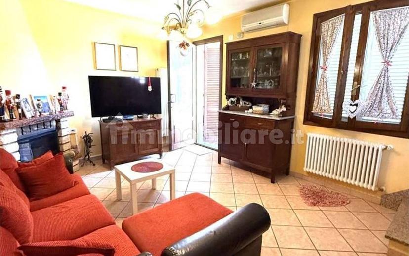 Appartamento via Cerbaia, Centro, Lamporecchio — foto 12 di 30