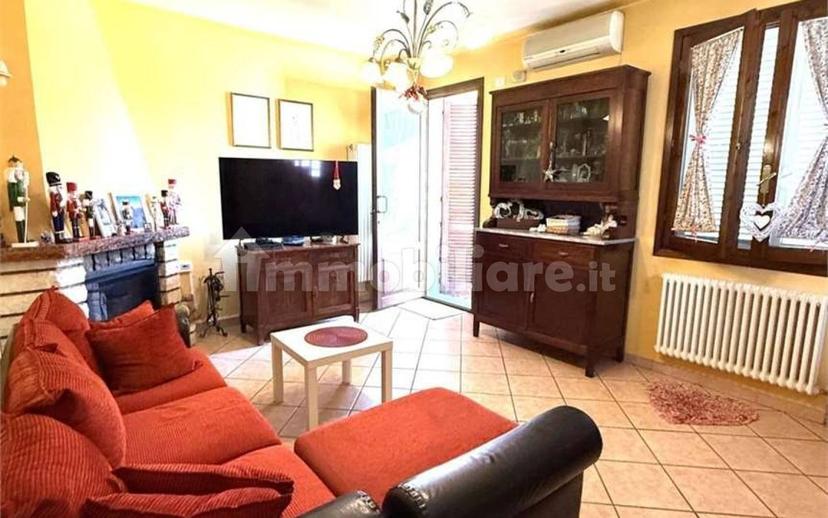 Appartamento via Cerbaia, Centro, Lamporecchio — foto 27 di 30