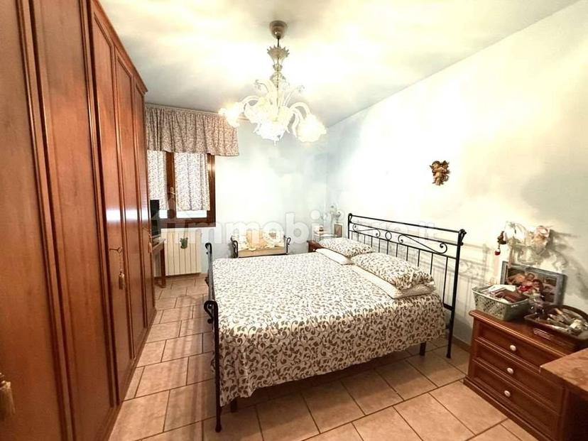Appartamento via Cerbaia, Centro, Lamporecchio — foto 3 di 30
