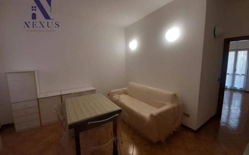 Appartamento via GASPAROLI, Centro Storico, Fano — foto 2 di 15