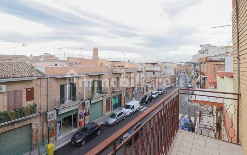 Appartamento via Napoleone Battaglia, Centro, Lucera — foto 3 di 18