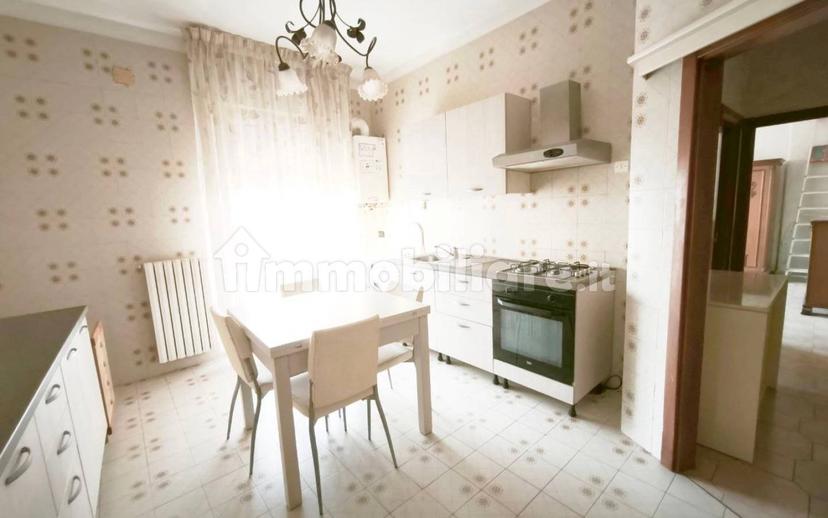Trilocale via Pasquale Fuiani 10, Centro Storico, Foggia — foto 18 di 23