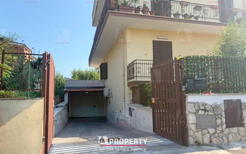 Loft via Rosolini 18, Borghesiana, Roma — foto 4 di 22