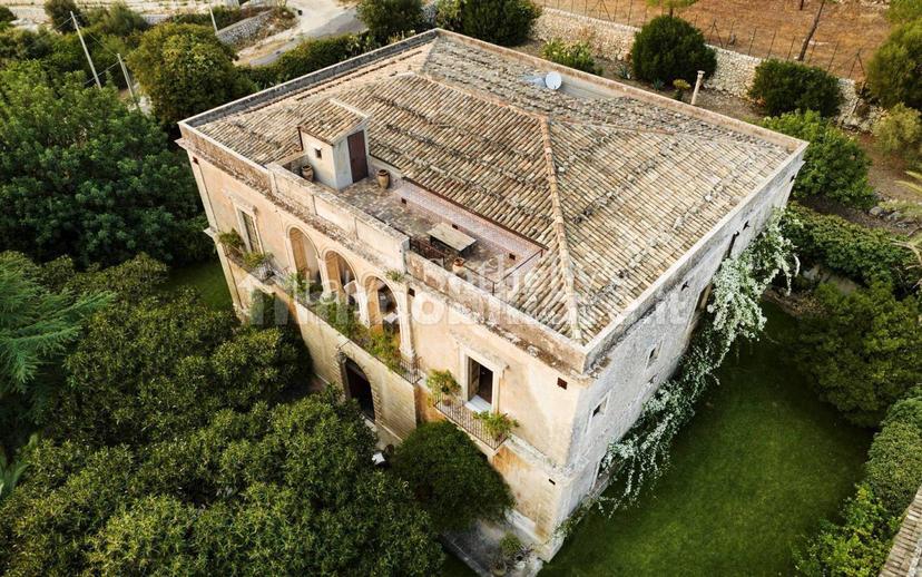 Villa unifamiliare via Villino Villadorata, Noto — foto 14 di 29