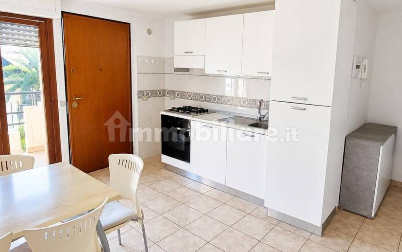 Trilocale via Giordano 8, San Benedetto del Tronto — foto 3 di 5