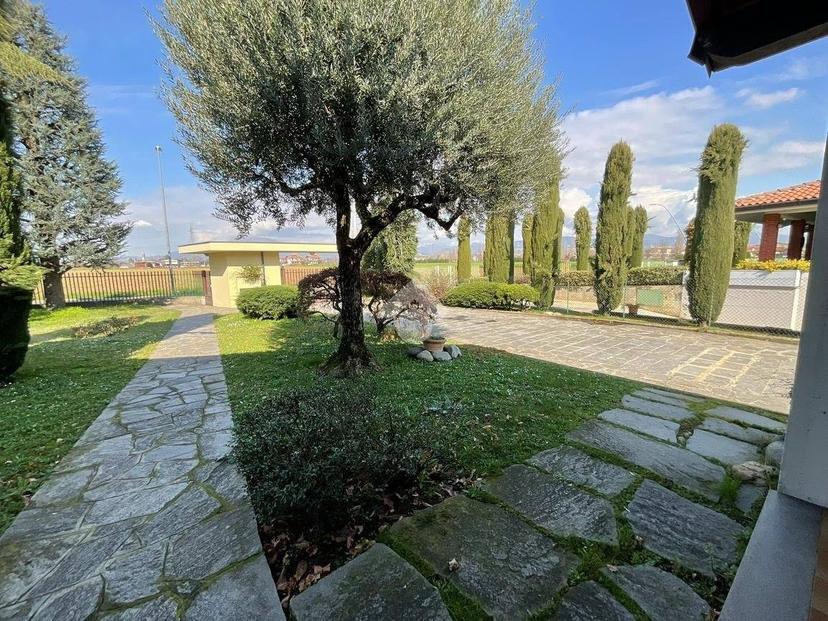 Villa unifamiliare via Sforzatica, Lallio — foto 40 di 46