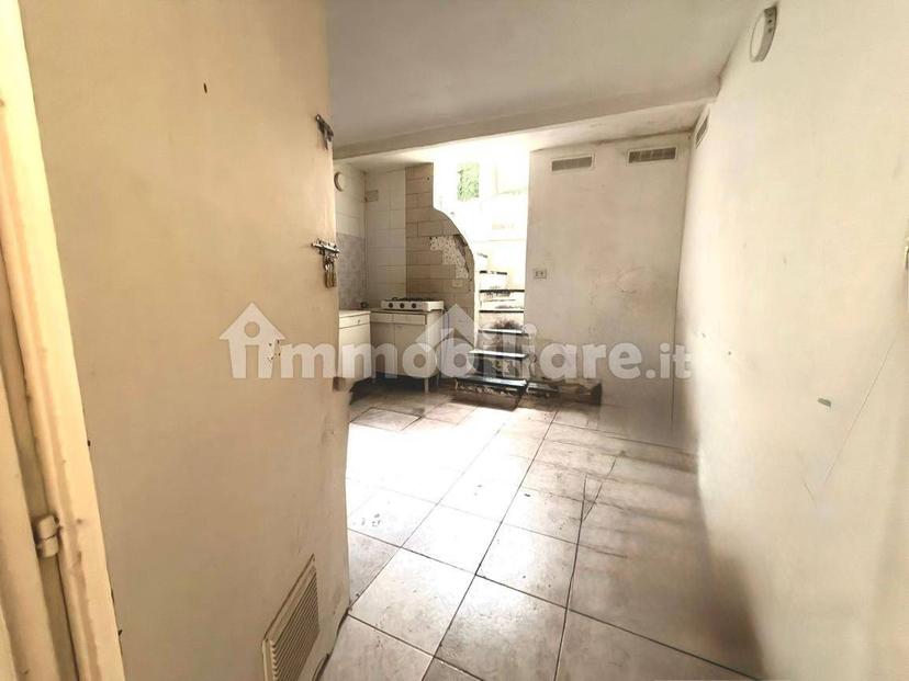 Bilocale via Giuseppe Garibaldi 117, Centro Storico, Catania