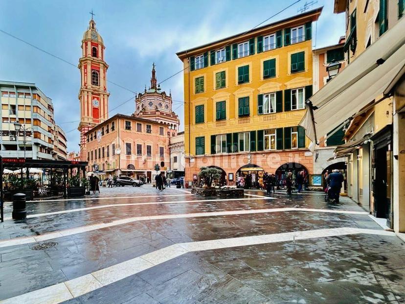 Appartamento via della Libertà 34, Centro - Interno Ferrovia, Rapallo — foto 8 di 23