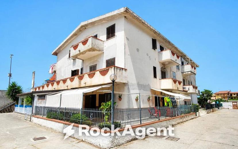 Trilocale corso del Tirreno, Marina Di Santa Maria Del Cedro, Santa Maria del Cedro — foto 25 di 31