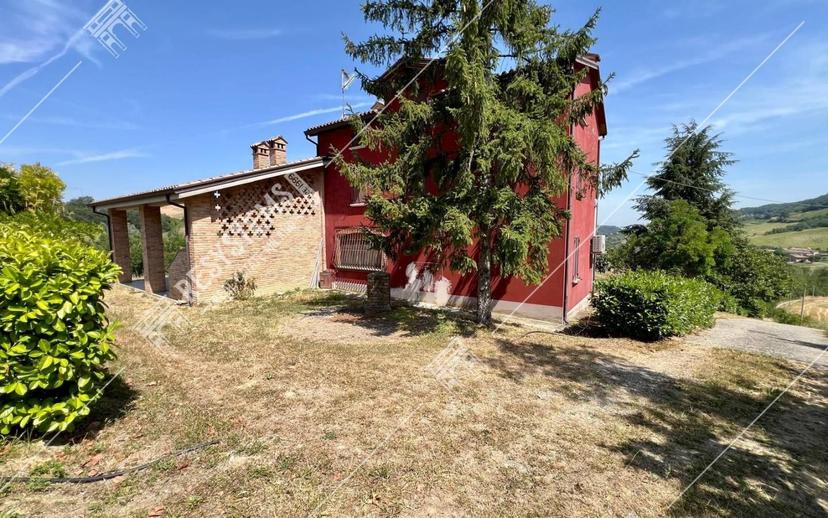 Cascina Località Marmarola, Lugagnano Val d'Arda — foto 6 di 43