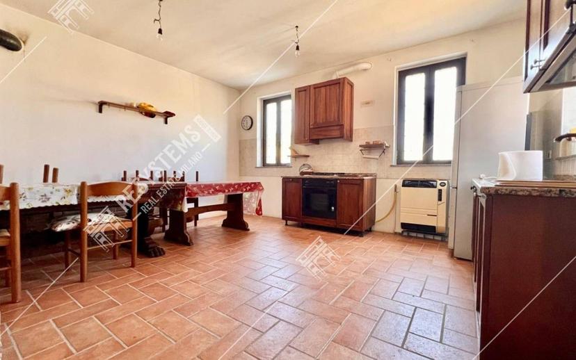 Cascina Località Marmarola, Lugagnano Val d'Arda — foto 2 di 43