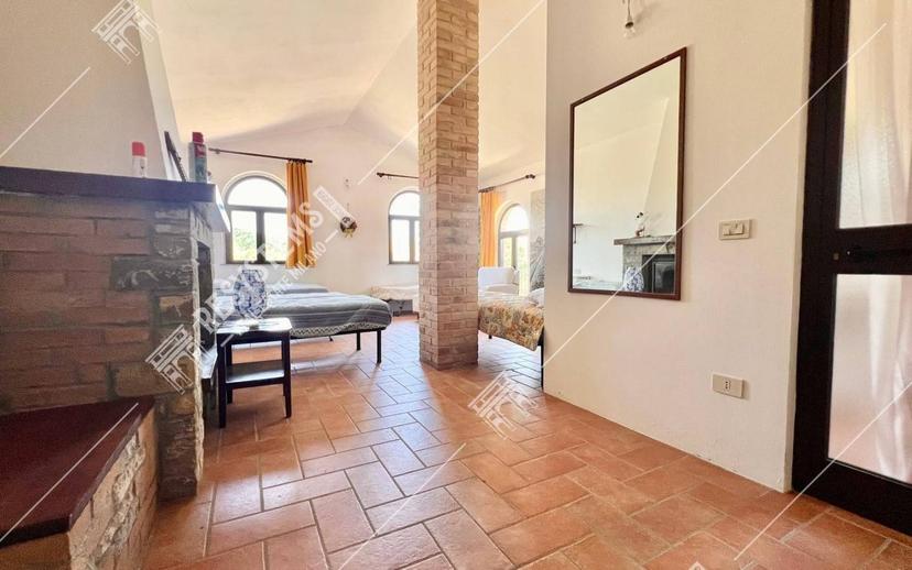 Cascina Località Marmarola, Lugagnano Val d'Arda — foto 35 di 43