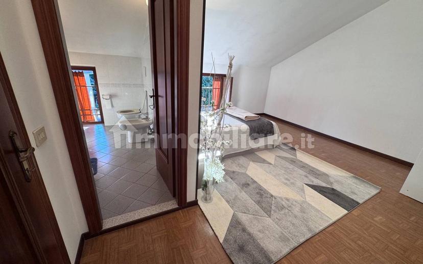Stanza singola piazza Roma, Lozza — foto 7 di 7