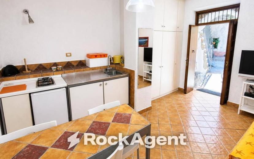 Quadrilocale via Amedeo Barletta, 3, San Nicola Arcella — foto 18 di 45