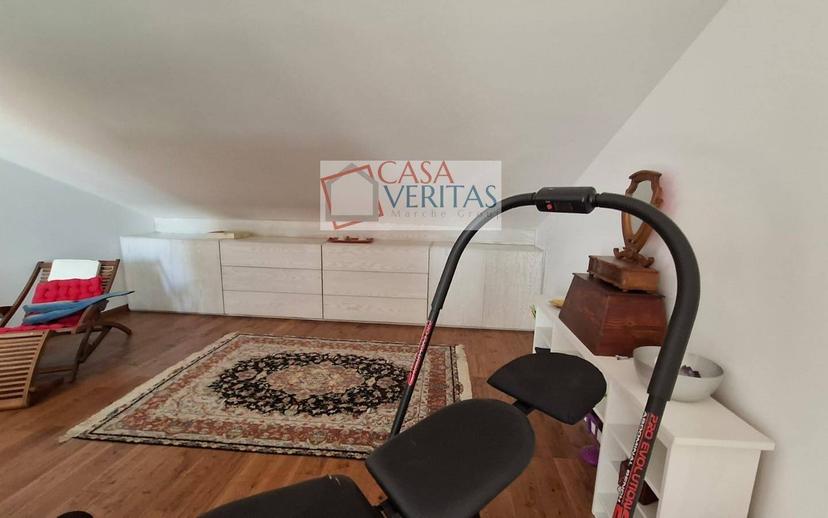 Villa a schiera via Sant'Agostino, Centro, Agugliano — foto 2 di 27