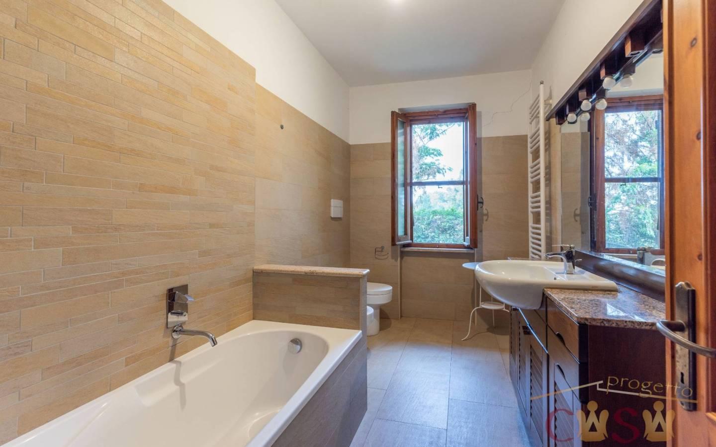 Villa unifamiliare Strada Gorgolicino 1201, Q4, Latina