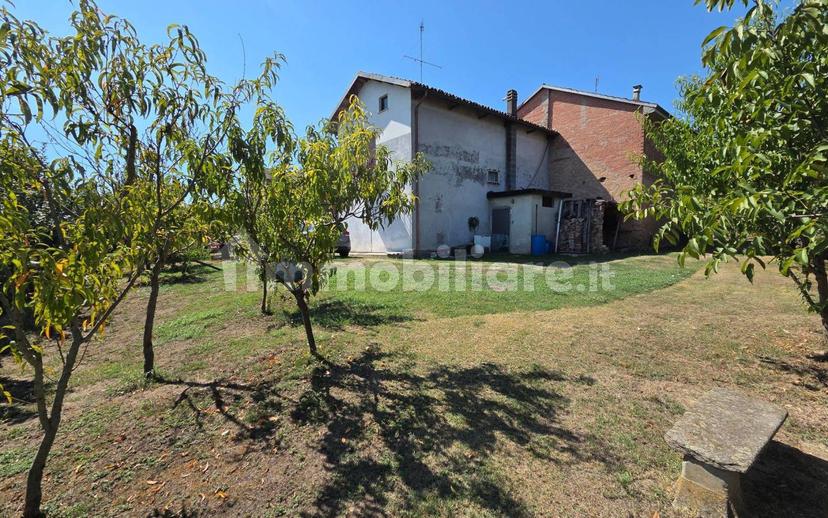 Terratetto unifamiliare 120 m², ottimo stato, Montegrosso d'Asti — foto 2 di 11