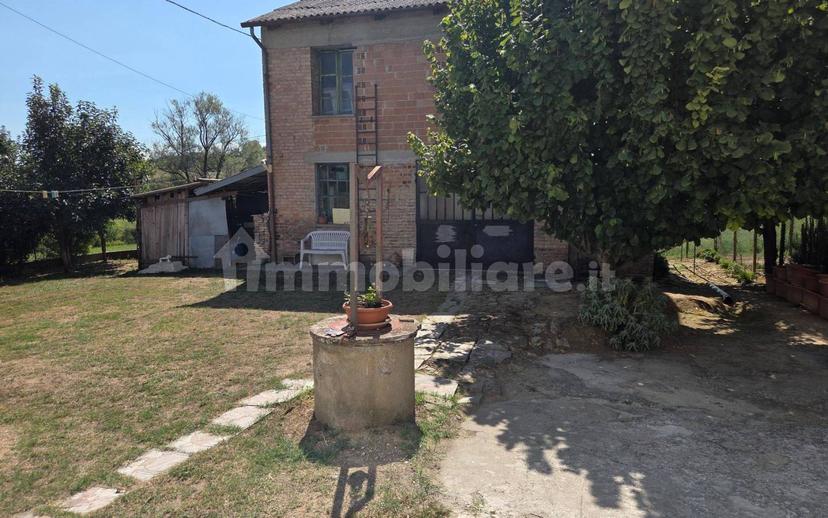 Terratetto unifamiliare 120 m², ottimo stato, Montegrosso d'Asti — foto 10 di 11