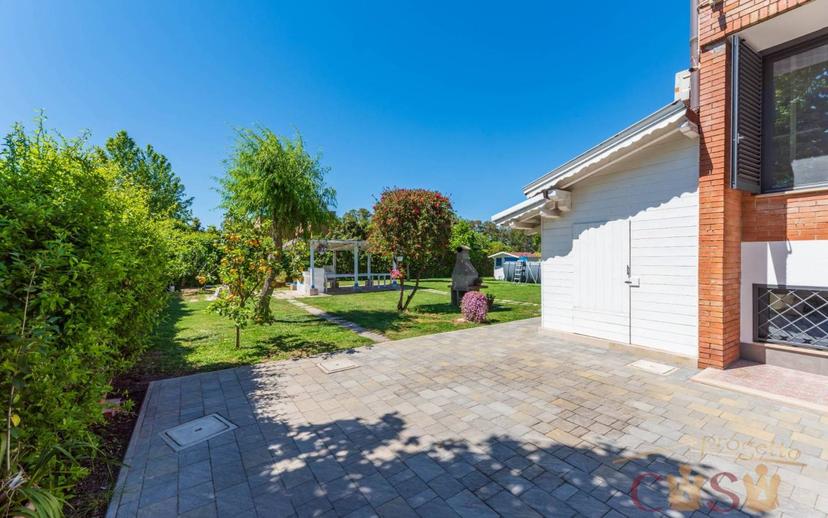 Villa unifamiliare via Tremiti 2, Latina Lido, Latina — foto 14 di 71