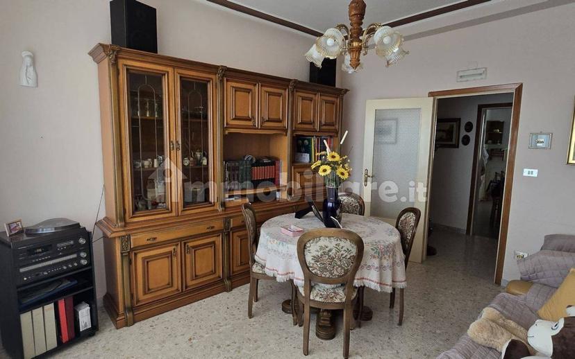Appartamento viale Aldo Moro 4, Centro, Castellaneta — foto 14 di 17