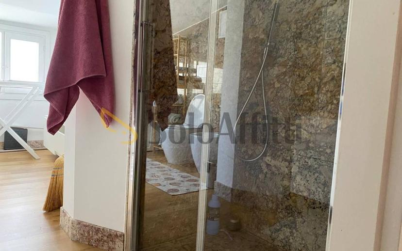 Trilocale ottimo stato, su più livelli, Centro, Salò — foto 4 di 11