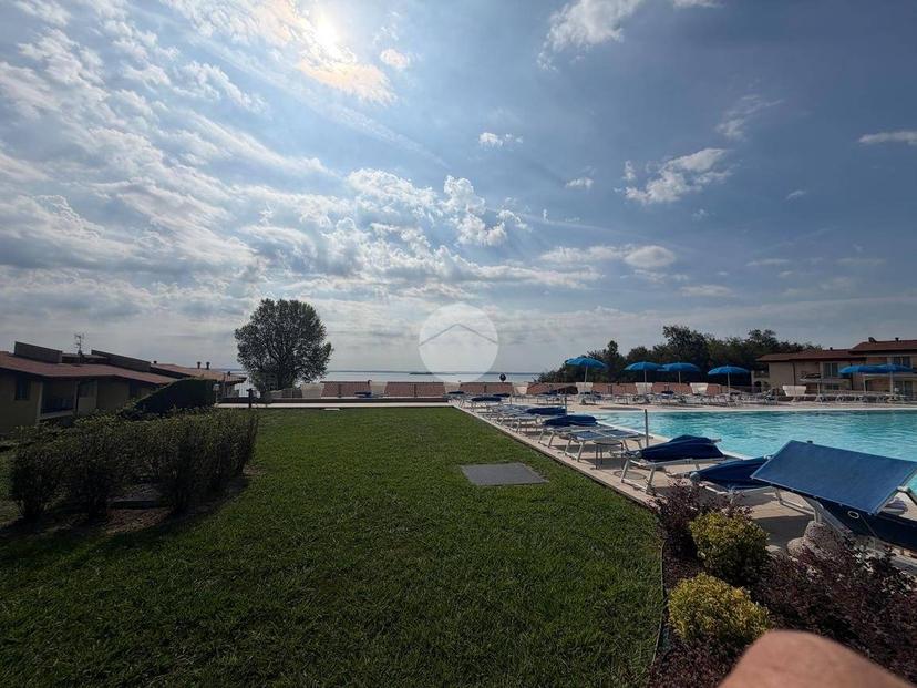Trilocale via Giovanni Pascoli 18, Montinelle, Manerba del Garda — foto 16 di 22