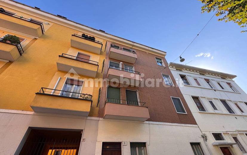 Attico ottimo stato, 24 m², Magenta - Arnaldo, Brescia