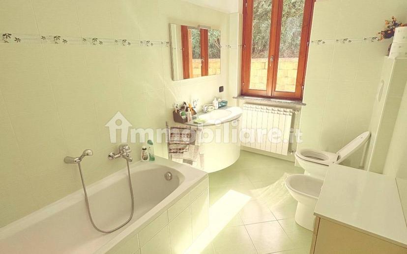 Villa unifamiliare salita dei Castagni, Centro, Pella — foto 3 di 20