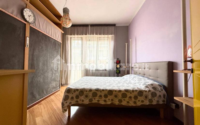 Bilocale via Leonardo Montaldo 24, Staglieno, Genova