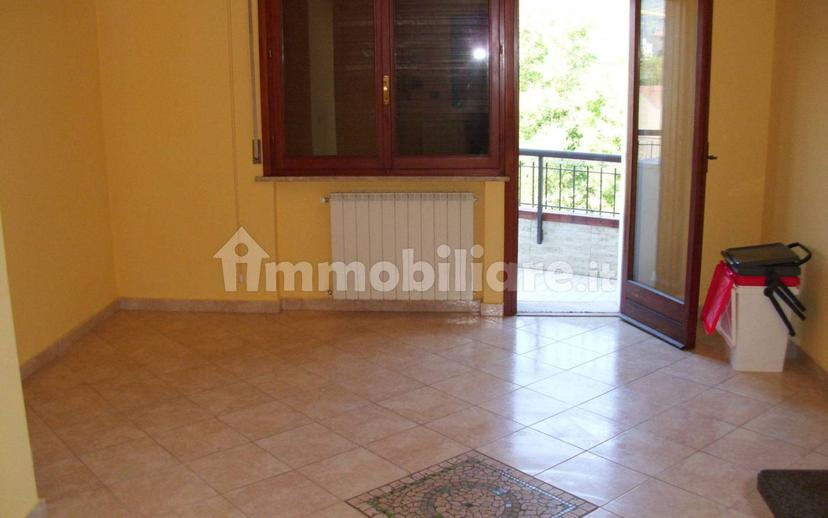 Appartamento via Igino Cocchi, Centro, Aulla