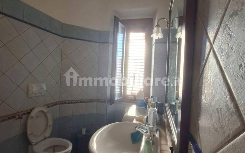 Trilocale via roma 24, Emanuele II, C. Colombo, Morelli e Silvati, Avellino — foto 4 di 9