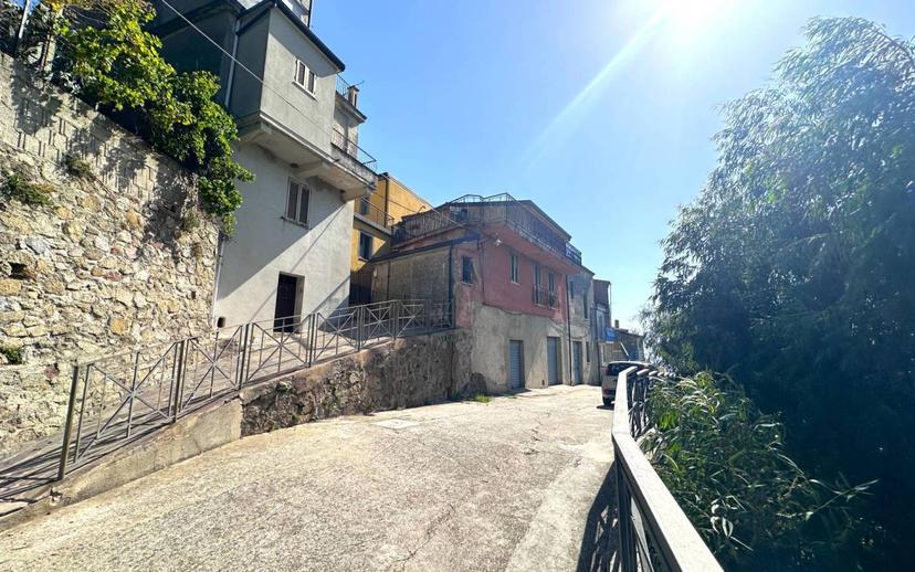 Trilocale vicolo 1 Italo Balbo 2, Centro, Montepaone — foto 5 di 13